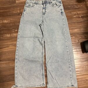 American Eagle Super High Rise Baggy Wide Leg Jeans